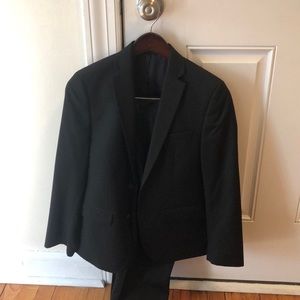 Lauren Ralph Lauren suit in perfect condition